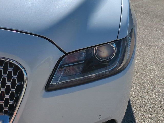 Used 2019 Lincoln Continental Reserve image 9