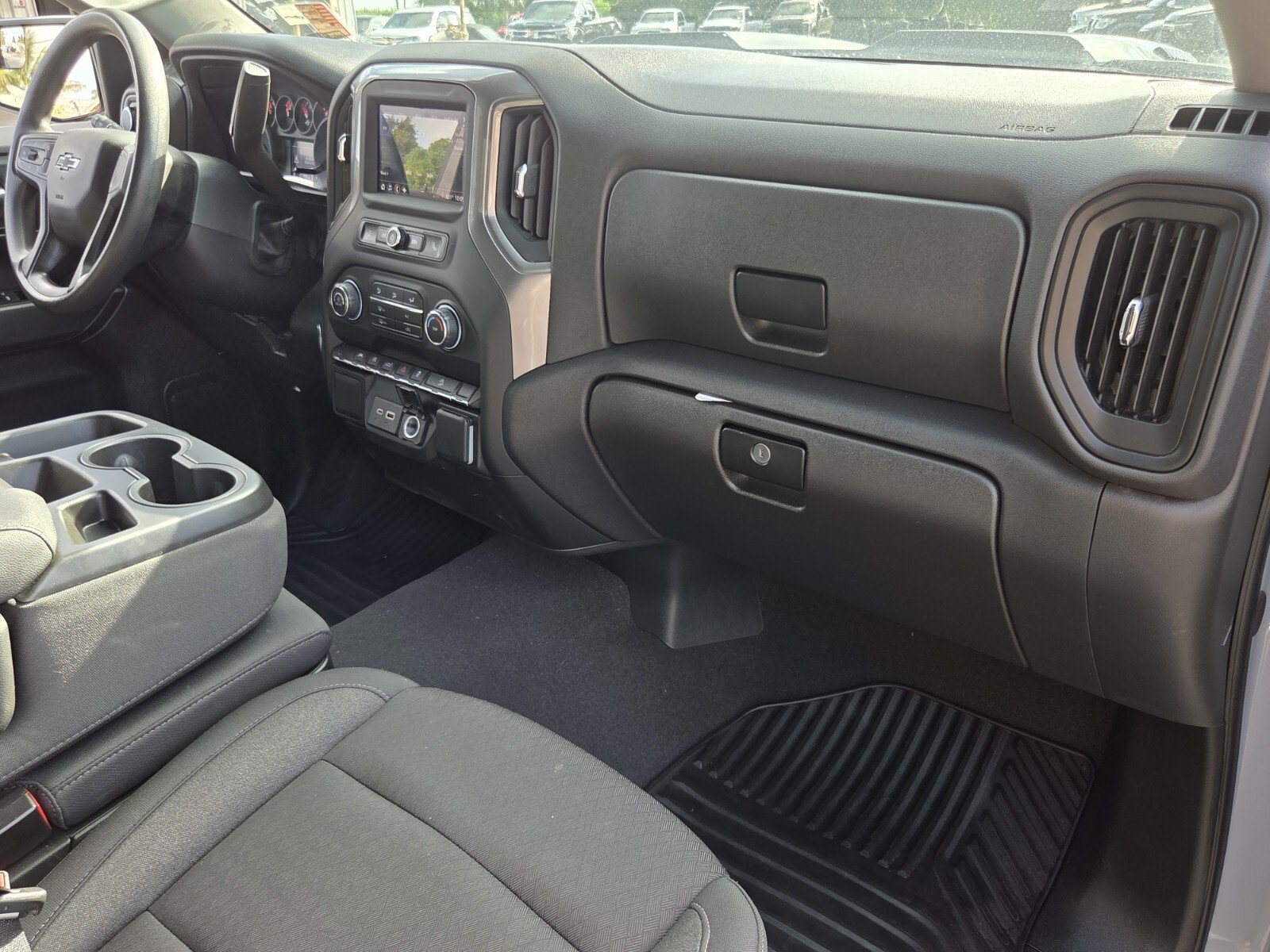 Used 2025 Chevrolet Silverado 1500 Custom Trail Boss w/ Dark Appearance Package AWD/4WD image 17