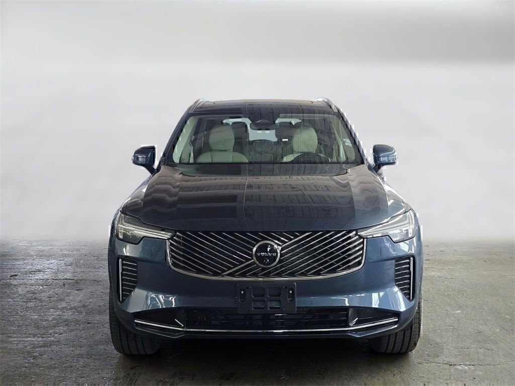 New 2026 Volvo XC90 B6 Ultra w/ Protection Package image 2