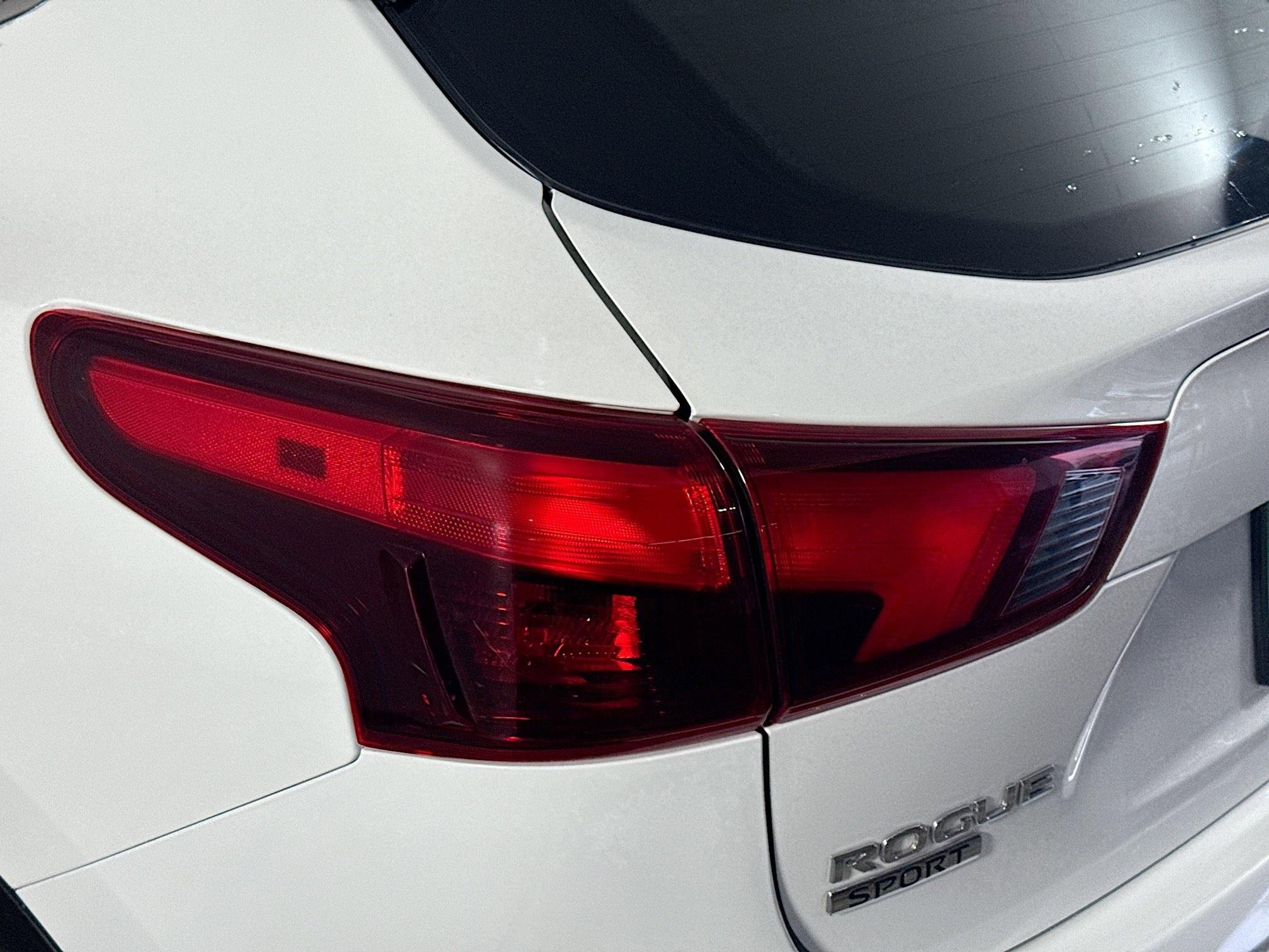 Used 2019 Nissan Rogue Sport S image 34