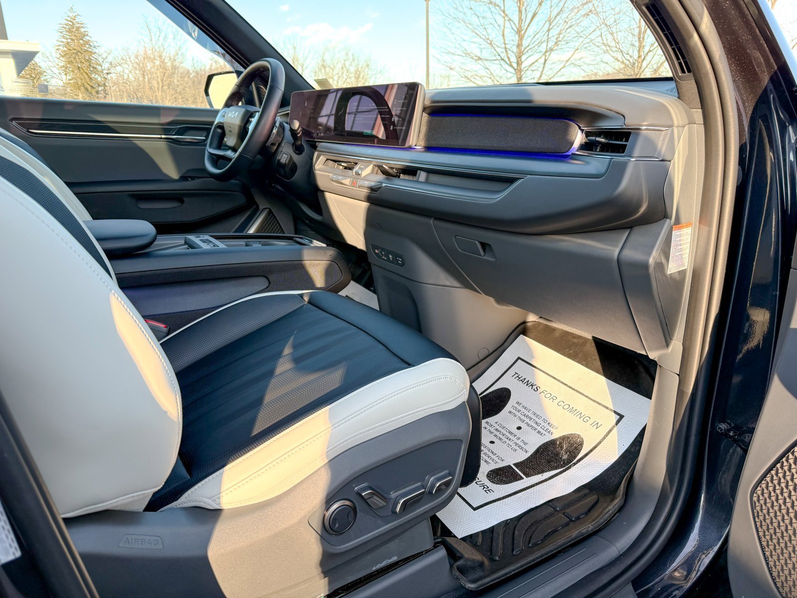 Certified 2025 Kia EV9 GT-Line image 11