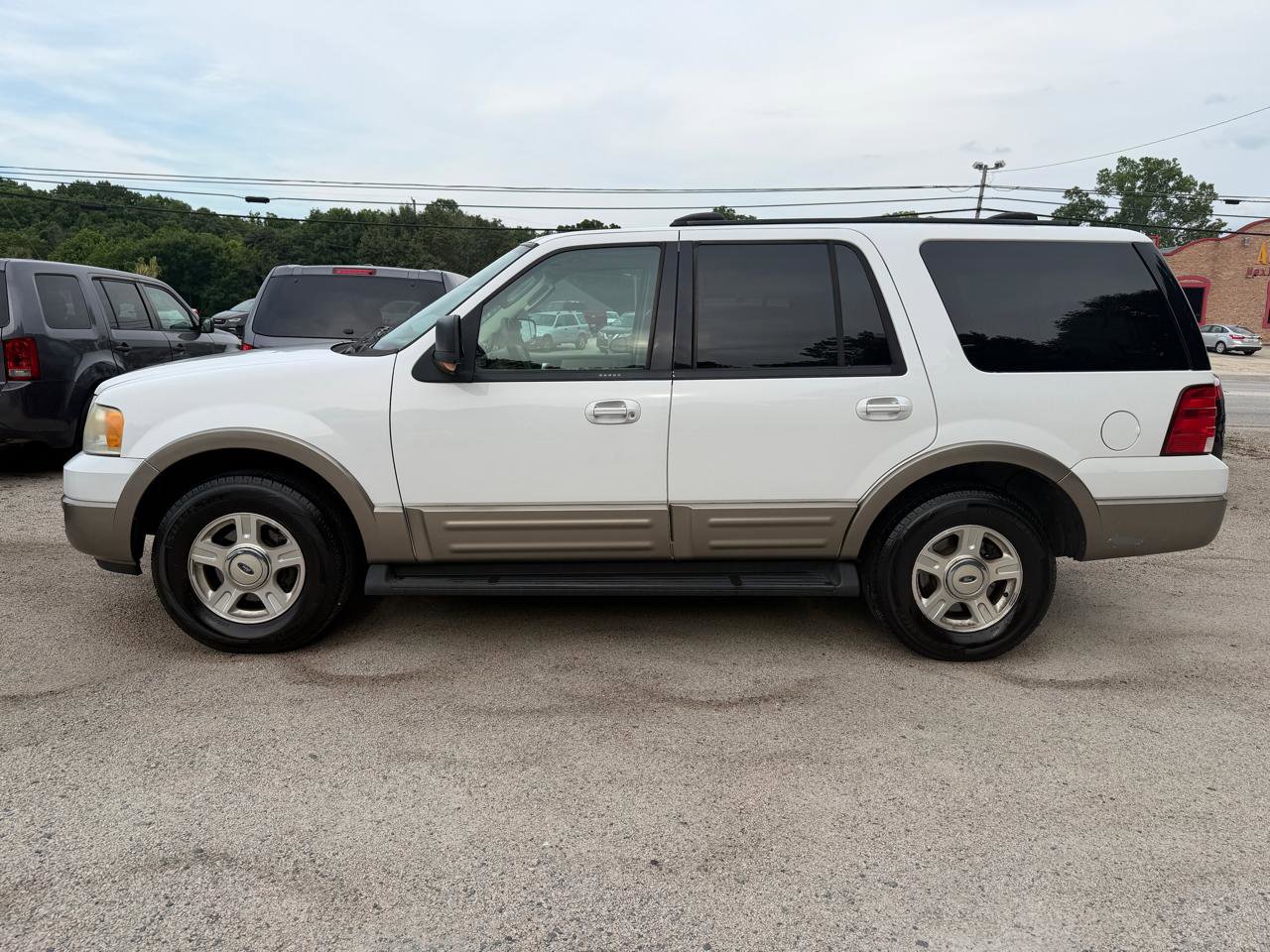 Used 2003 Ford Expedition Eddie Bauer AWD/4WD image 3