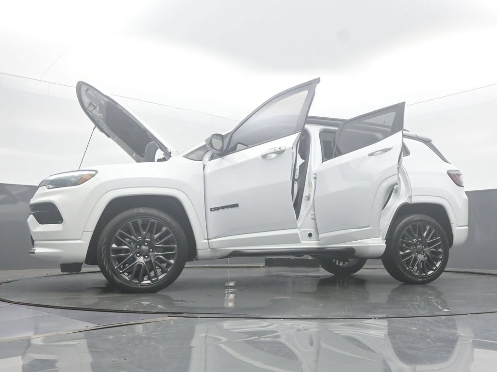 Used 2022 Jeep Compass High Altitude AWD/4WD image 59