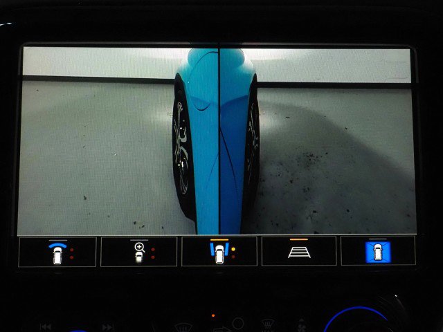 Used 2021 Chevrolet Bolt Premier w/ Infotainment Package FWD image 32