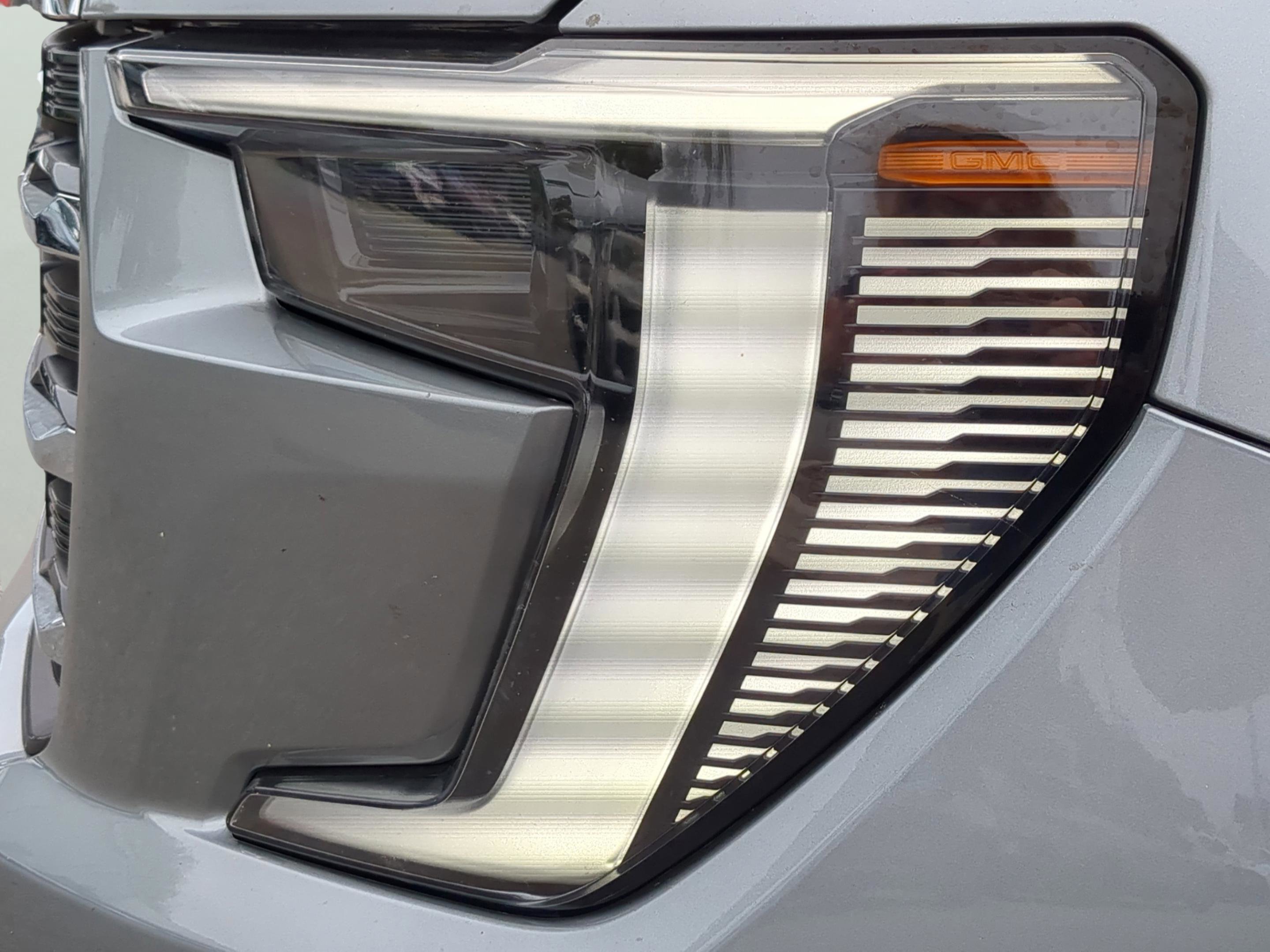 Used 2024 GMC Acadia Elevation image 32