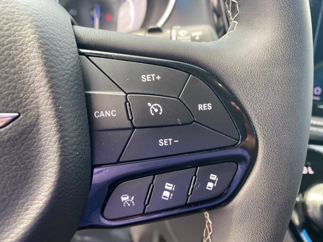 Used 2025 Chrysler Pacifica Limited FWD image 23