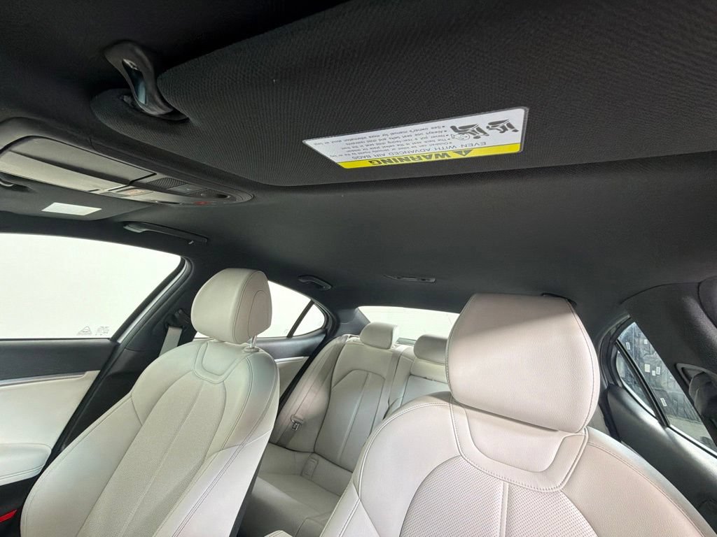 Used 2025 Genesis G70 2.5T RWD image 15