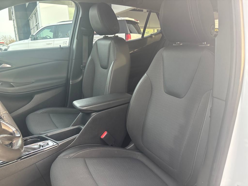 Used 2023 Buick Encore GX Preferred w/ Cold Weather Comfort Package image 14