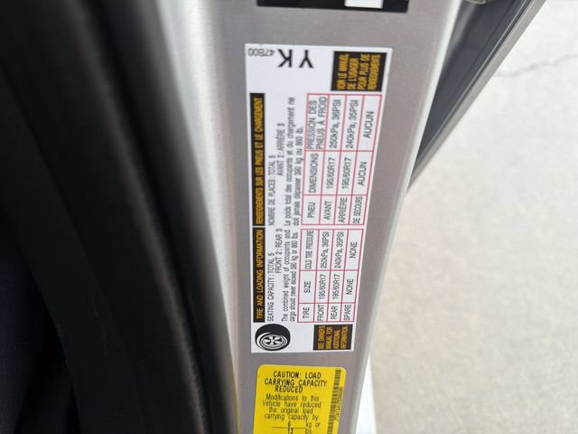 Certified 2025 Toyota Prius LE FWD image 34