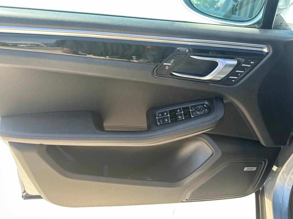 Used 2020 Porsche Macan image 10