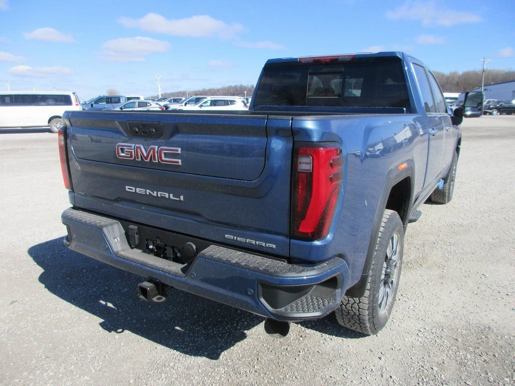 New 2026 GMC Sierra 2500 Denali w/ Denali Reserve Package image 5