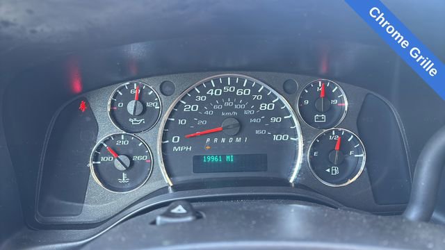 Used 2024 GMC Savana 2500 w/ Driver Convenience Package RWD image 13