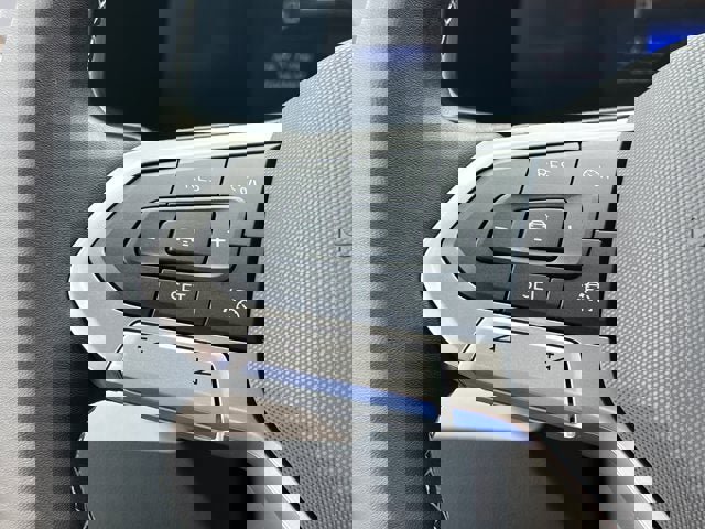 New 2025 Volkswagen Taos S image 15