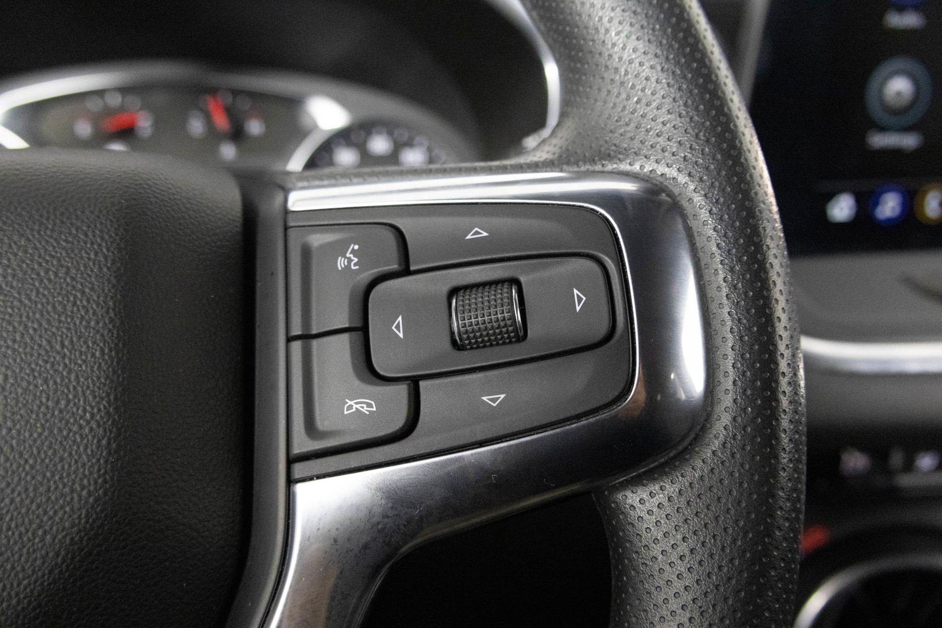 Certified 2023 Chevrolet Blazer LT w/ Driver Confidence Package image 29