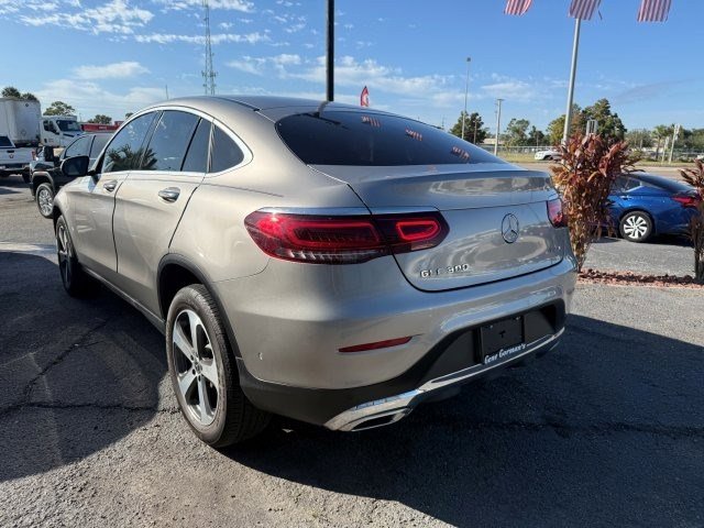 Used 2021 Mercedes-Benz GLC 300 4MATIC Coupe image 5