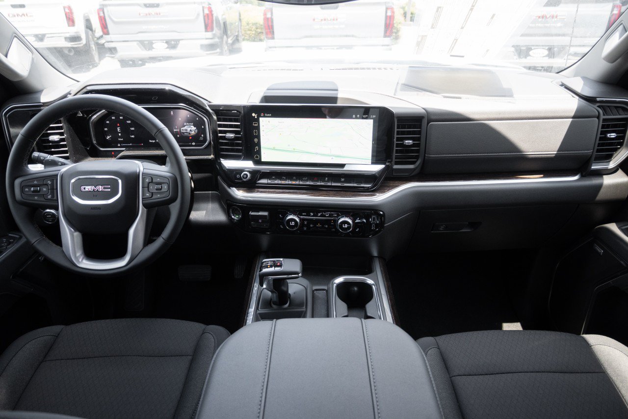 New 2026 GMC Sierra 1500 Elevation w/ Preferred Package RWD image 13