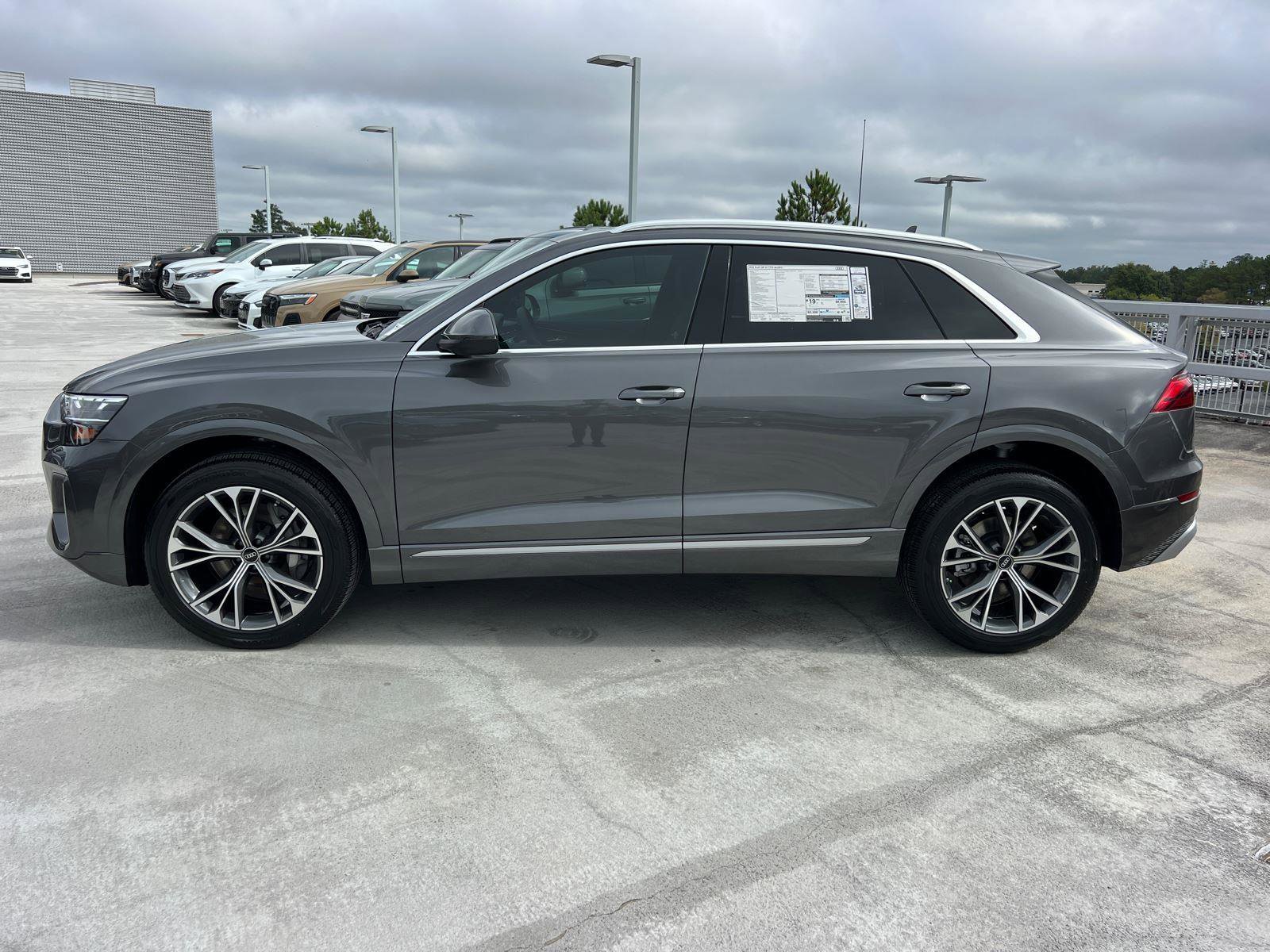 New 2026 Audi Q8 Premium image 8