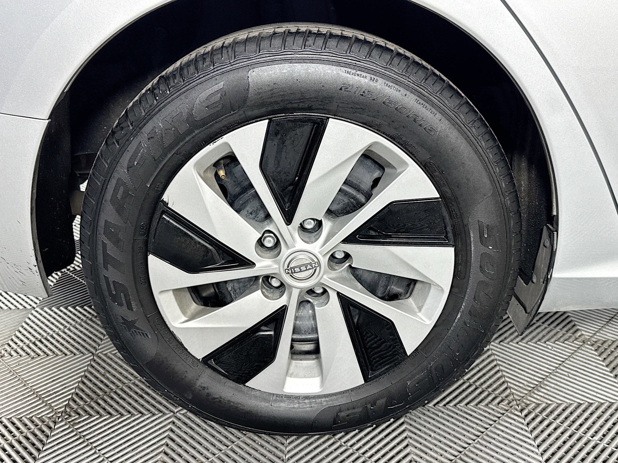 Used 2024 Nissan Altima 2.5 S FWD image 58