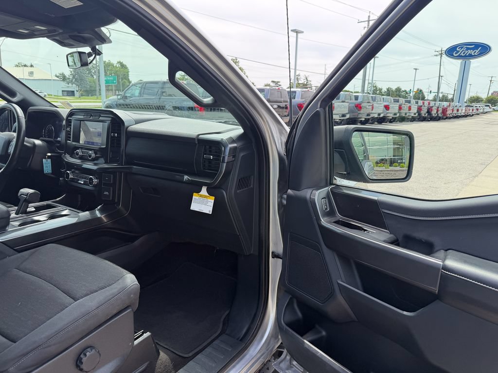 Used 2022 Ford F150 XLT w/ Equipment Group 301A Mid RWD image 17