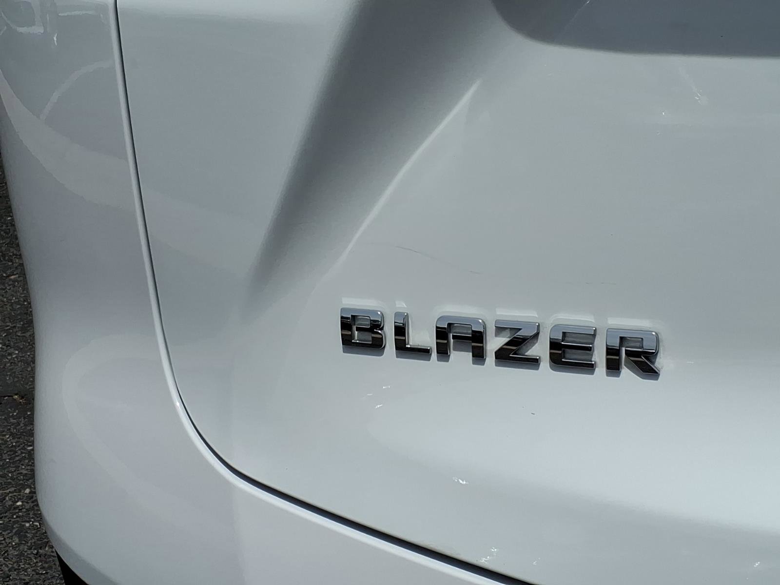 Used 2022 Chevrolet Blazer LT FWD image 12