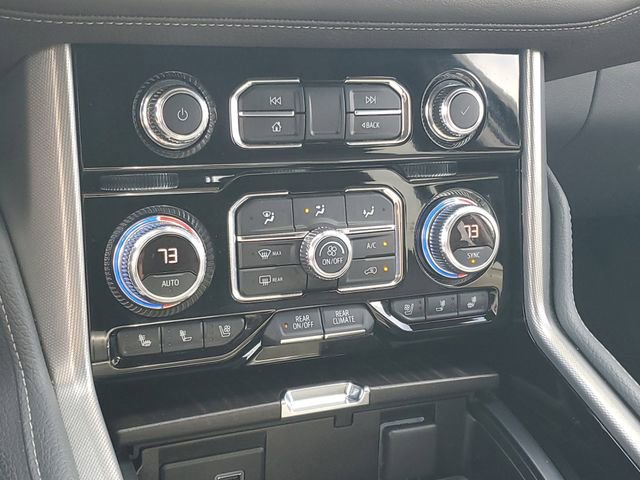 Used 2022 GMC Yukon XL Denali image 19