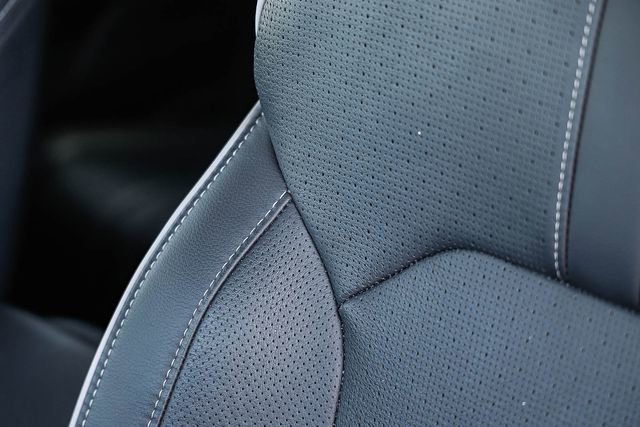 Used 2025 Honda Pilot Elite image 30