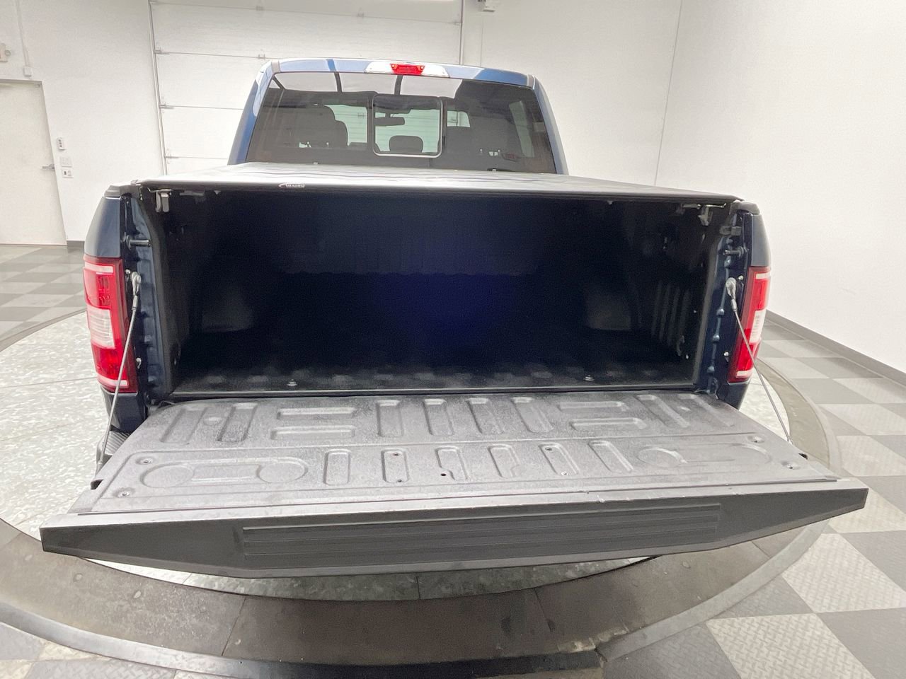 Used 2019 Ford F150 XLT w/ Equipment Group 302A Luxury AWD/4WD image 30