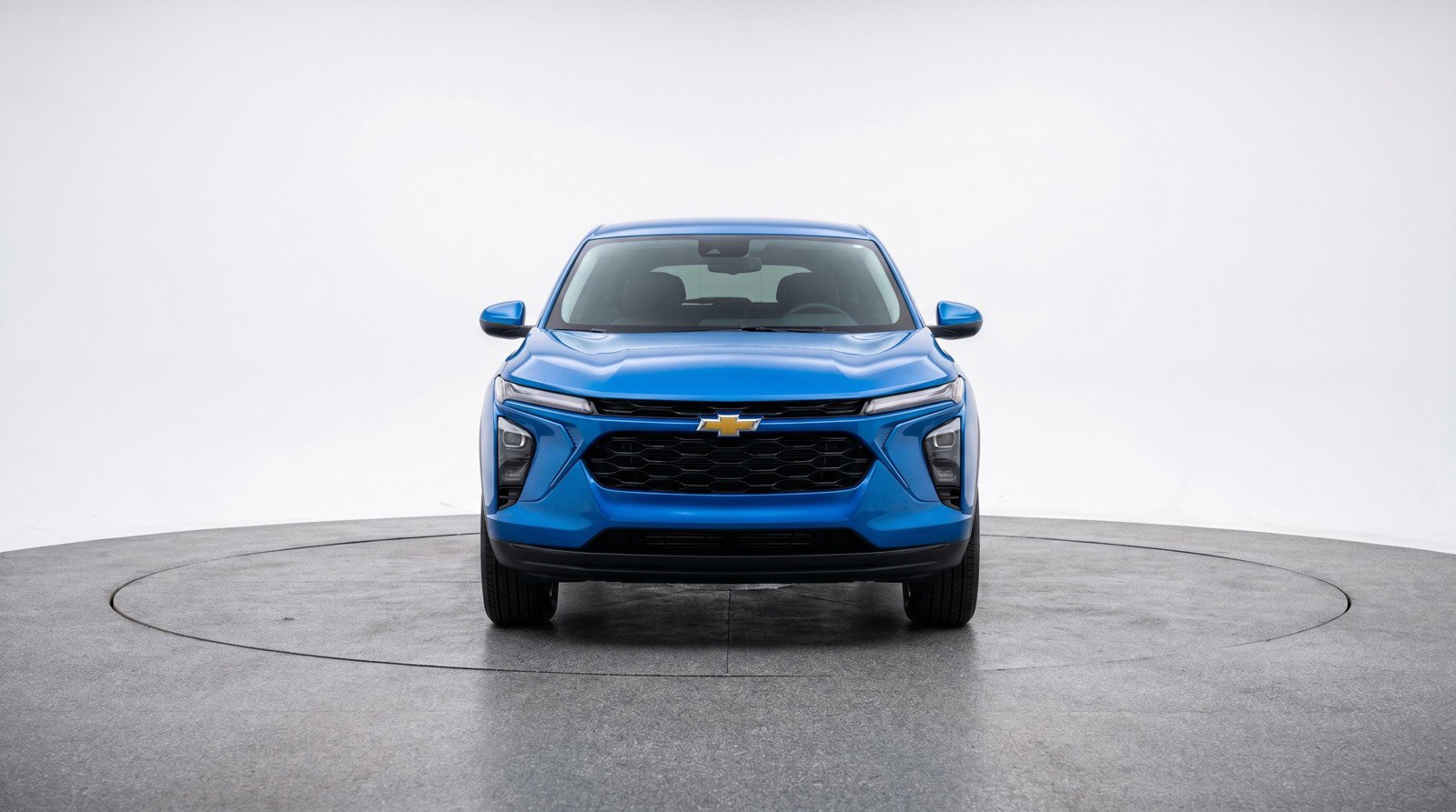 Used 2025 Chevrolet Blazer LT FWD image 2