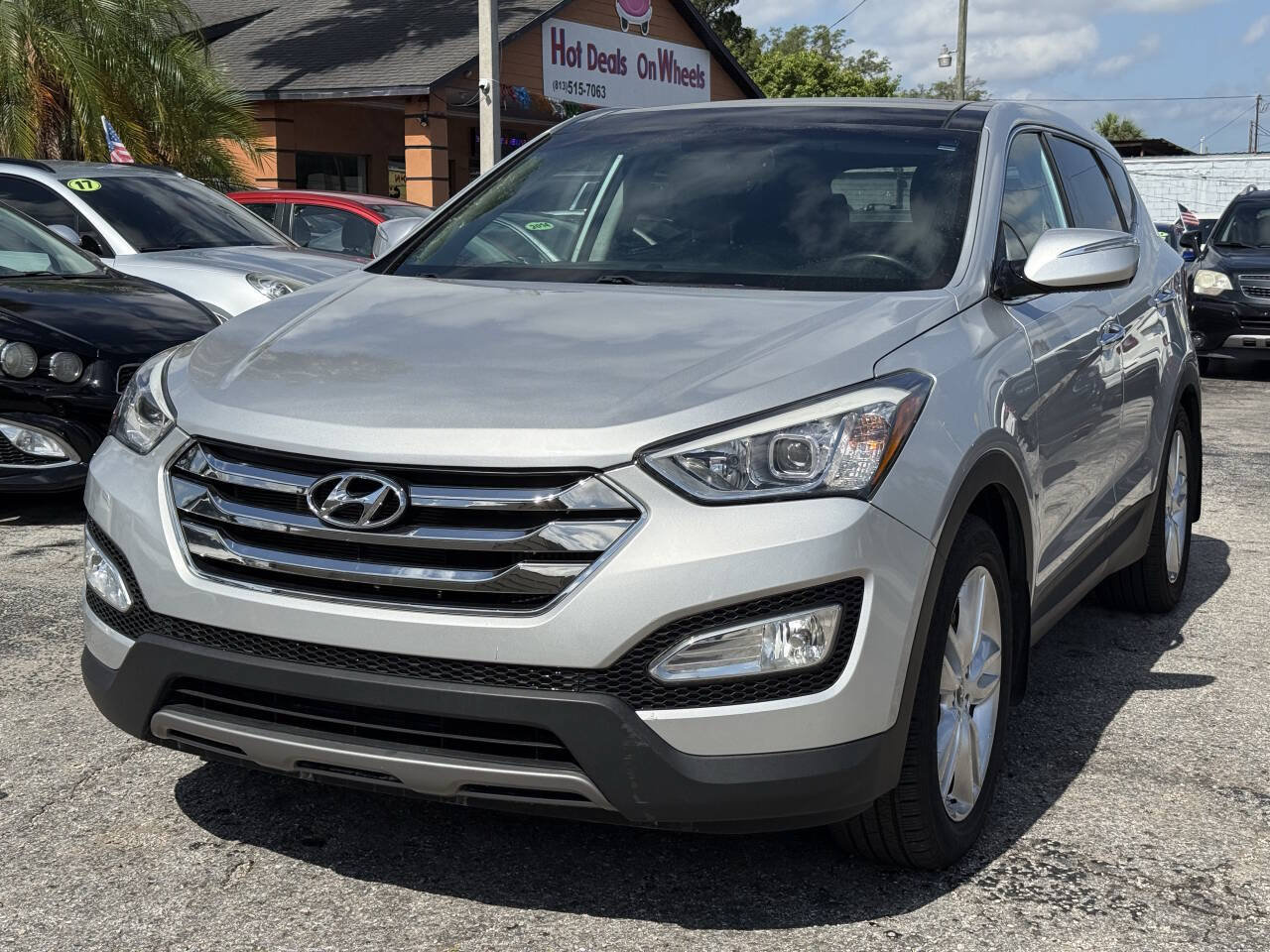 Used 2013 Hyundai Santa Fe Sport 2.0T w/ Technology Pkg FWD image 3