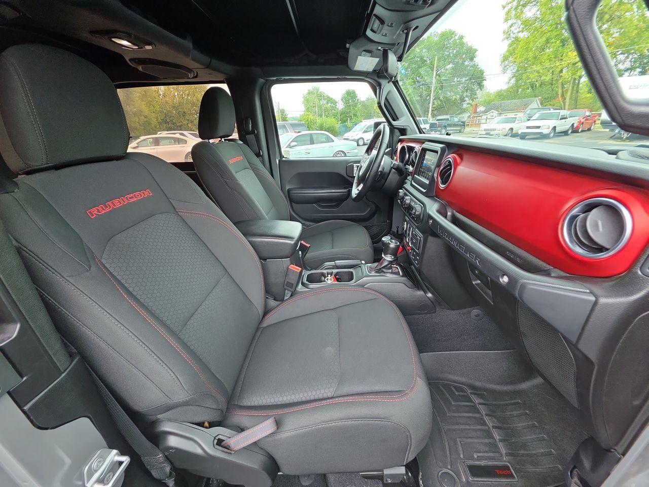 Used 2018 Jeep Wrangler Rubicon w/ Cold Weather Group image 8