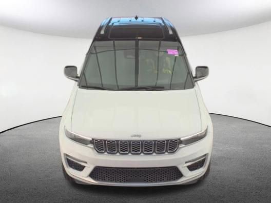 Used 2022 Jeep Grand Cherokee Summit image 2