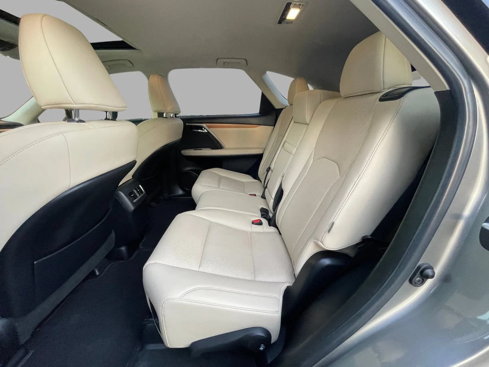 Used 2021 Lexus RX 350L FWD w/ Premium Package image 22