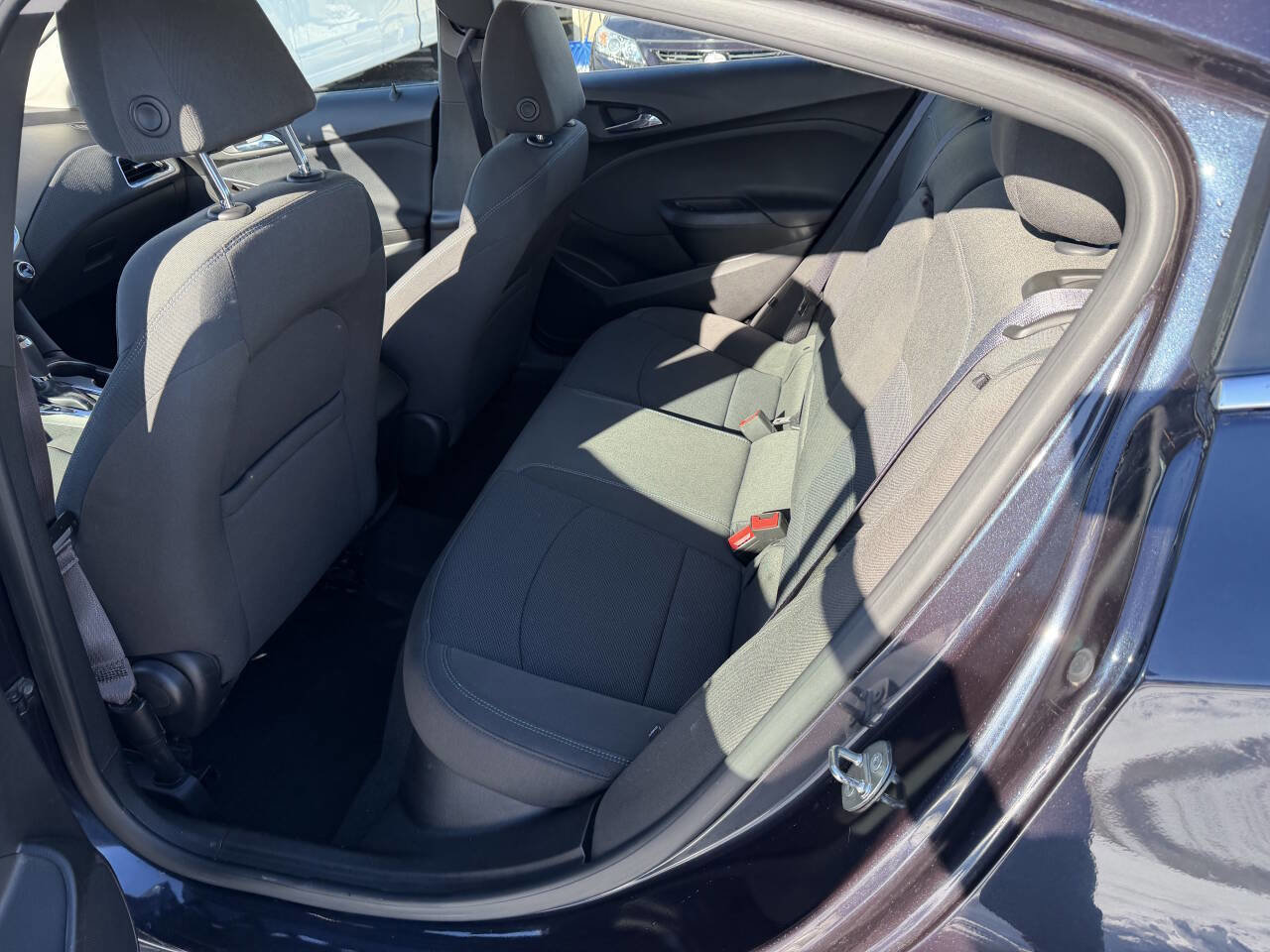 Used 2016 Chevrolet Cruze LT image 25