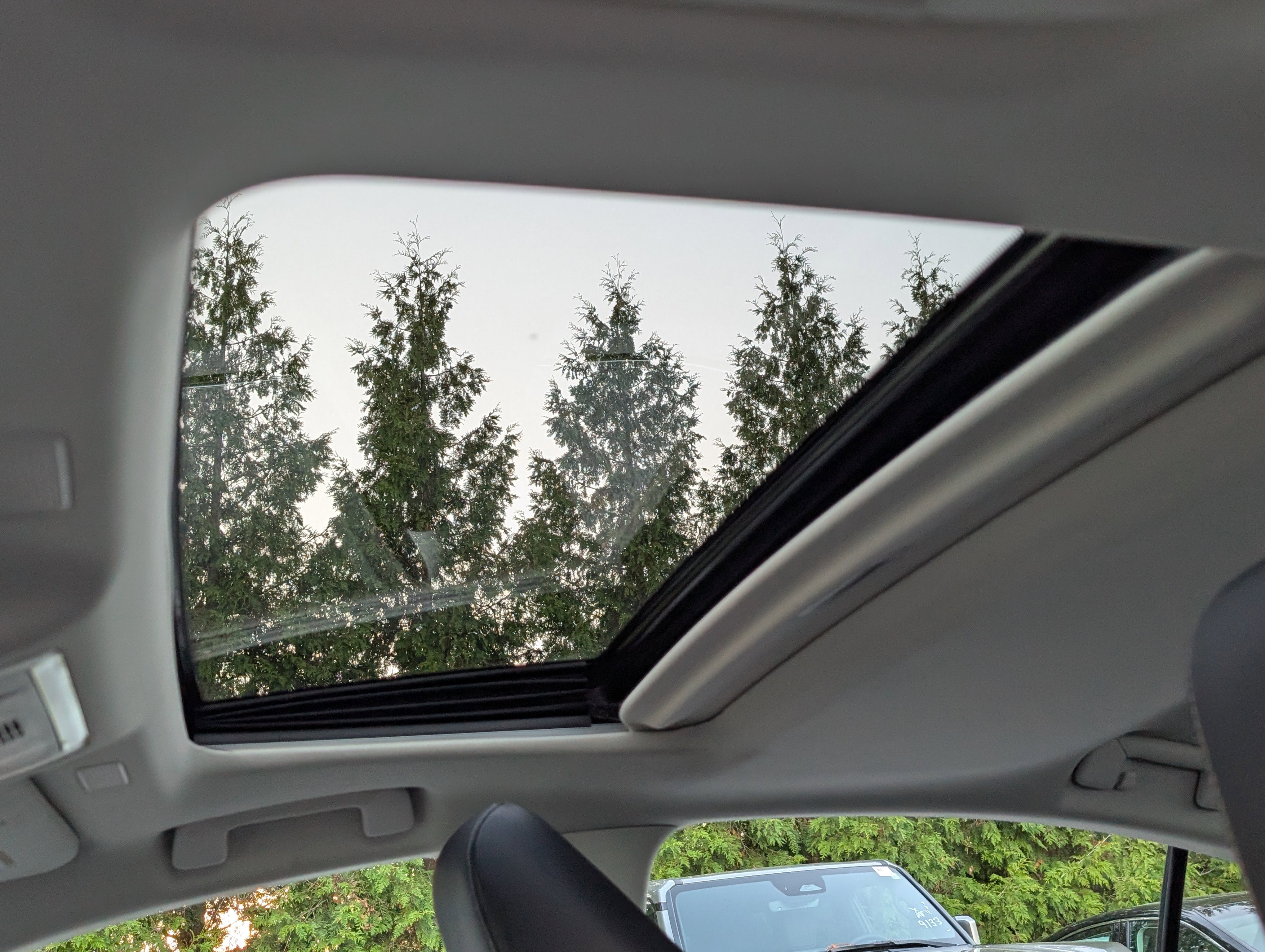 Certified 2025 Lexus ES 350 w/ Premium Package image 18