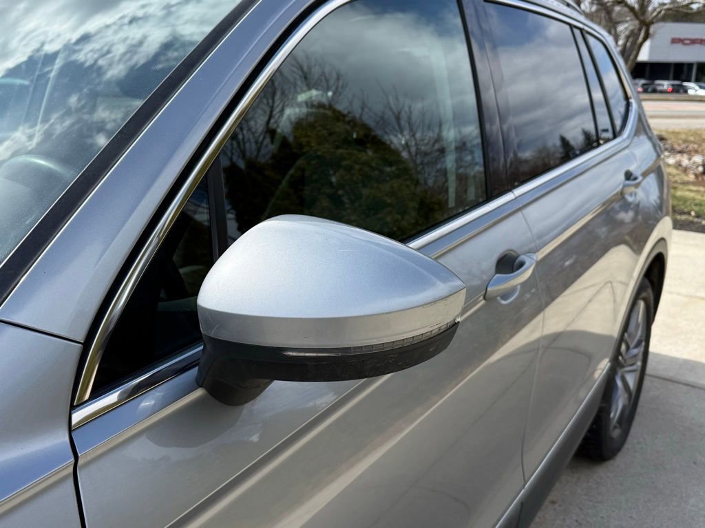 Used 2020 Volkswagen Tiguan SEL image 10