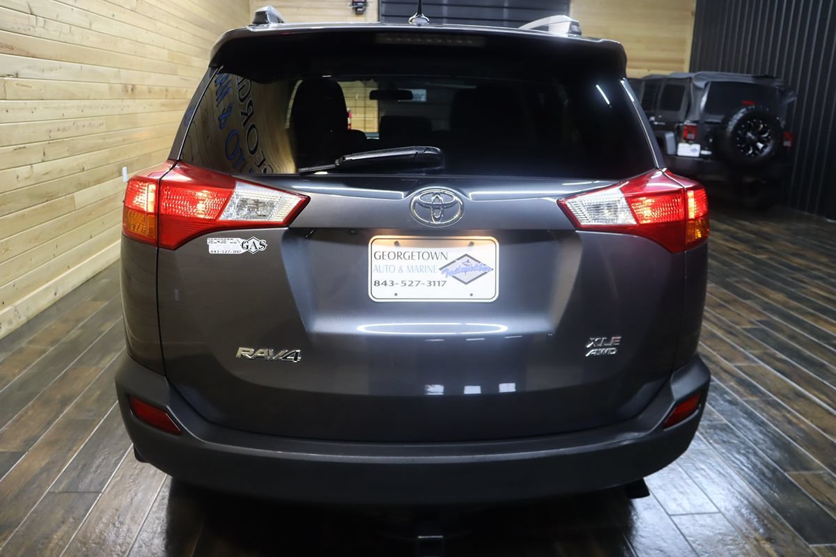 Used 2014 Toyota RAV4 XLE AWD/4WD image 4