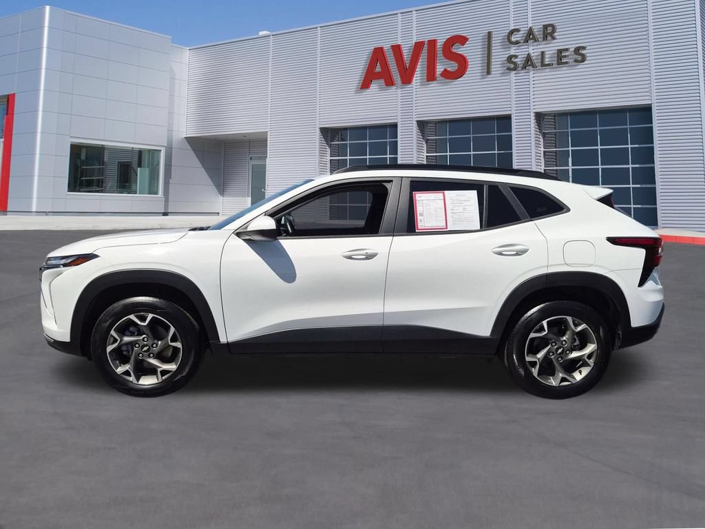Used 2025 Chevrolet Trax LT w/ LT Convenience Package FWD image 10