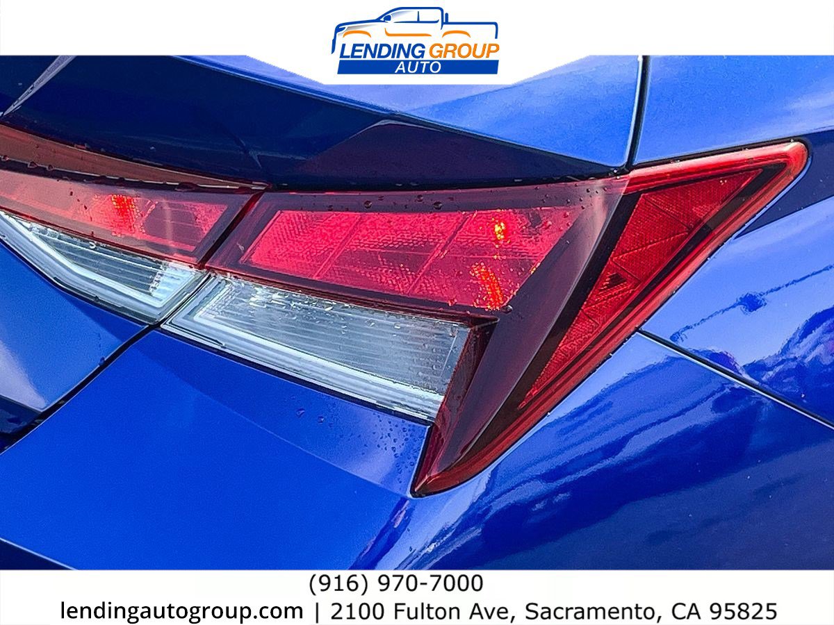 Used 2022 Hyundai Elantra SEL image 8