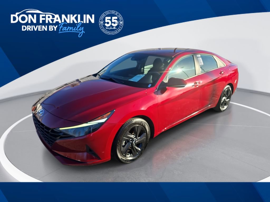 Used 2023 Hyundai Elantra SEL image 1