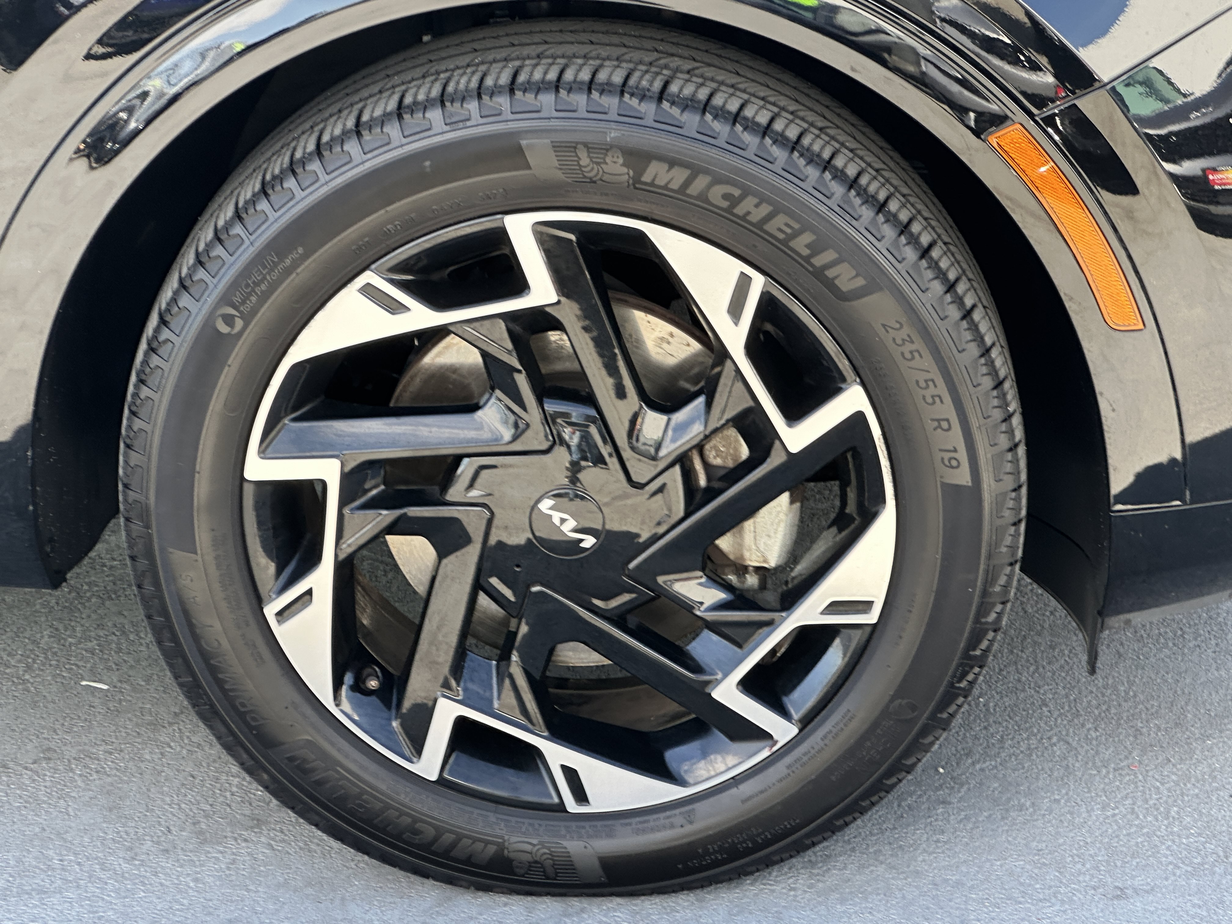 Certified 2024 Kia Sportage SX FWD image 14