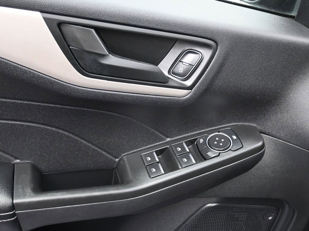 Certified 2022 Ford Escape SE w/ Convenience Package image 11