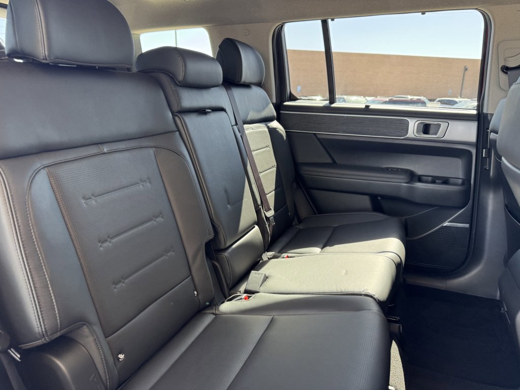 Used 2024 Hyundai Santa Fe Limited image 44