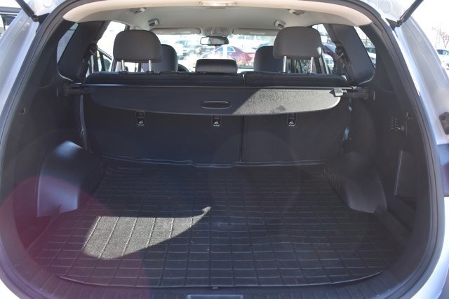 Used 2020 Hyundai Santa Fe SEL image 17