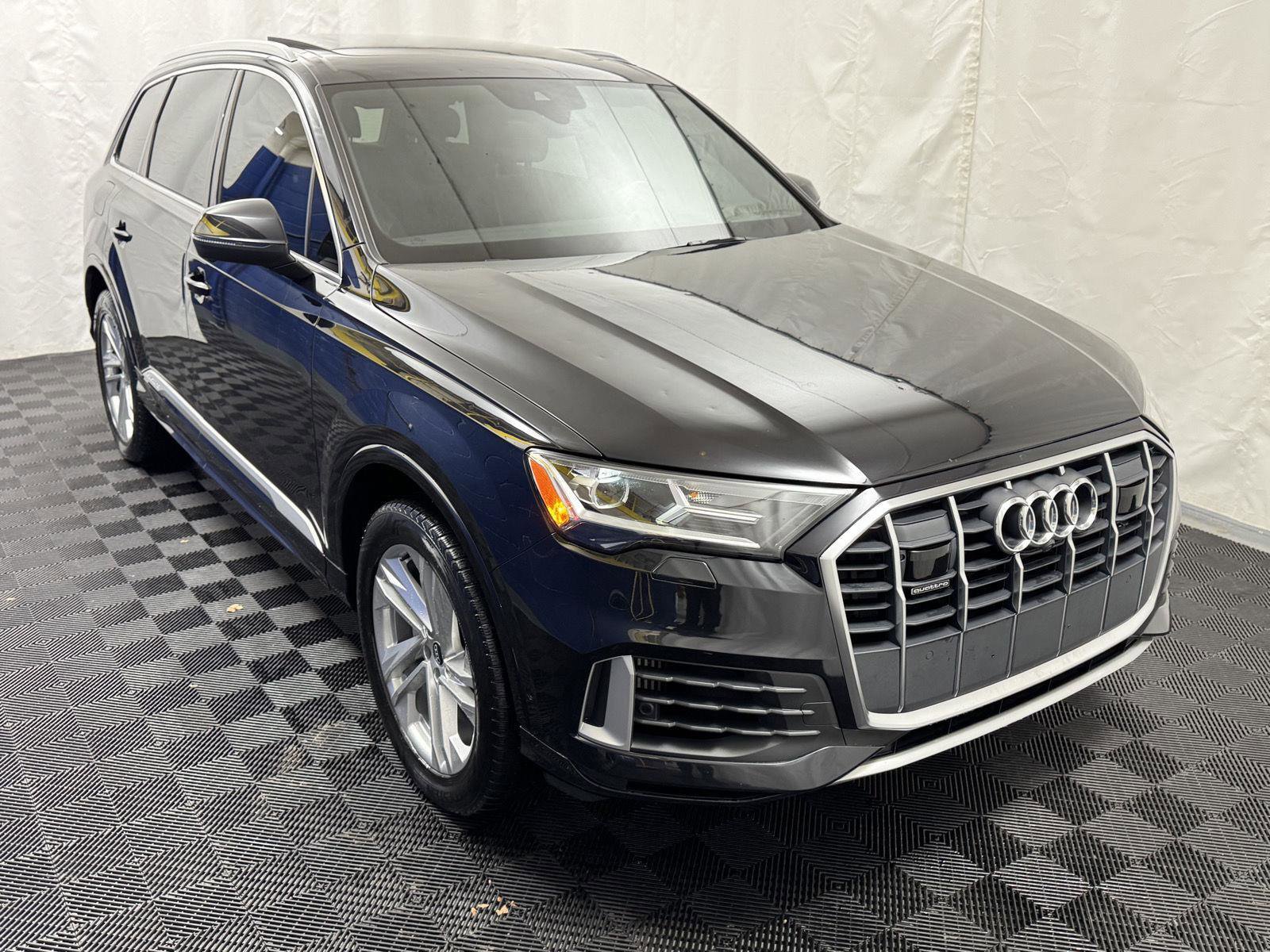 Used 2021 Audi Q7 3.0T Premium Plus w/ Executive Package image 13