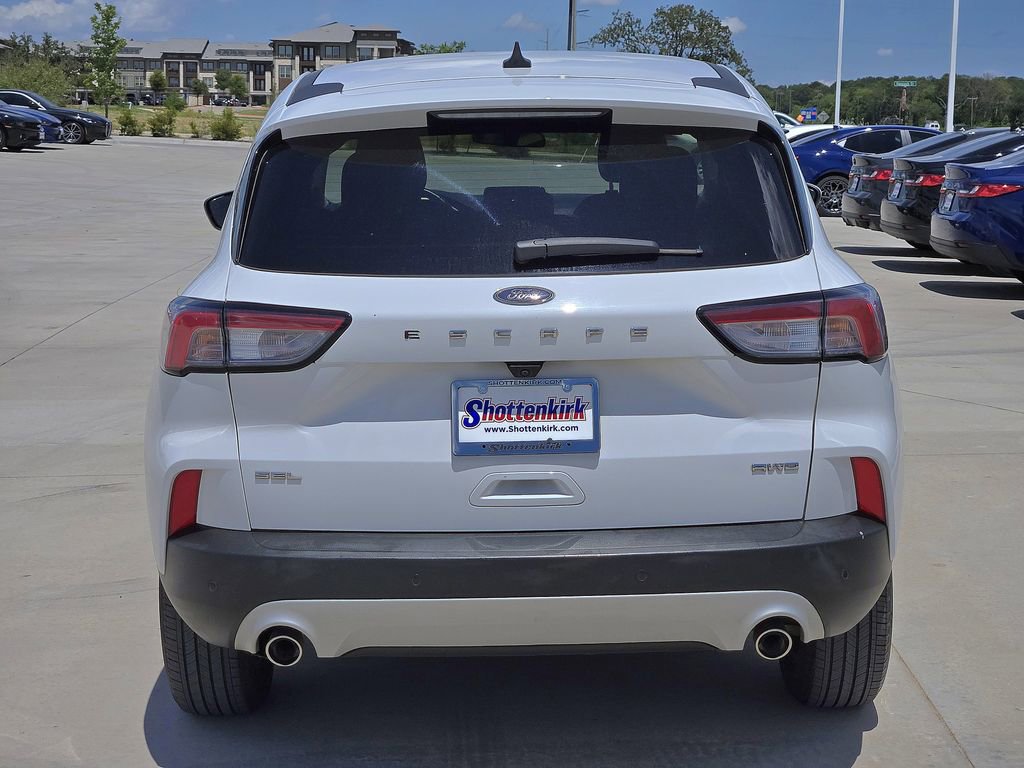 Used 2022 Ford Escape SEL image 7