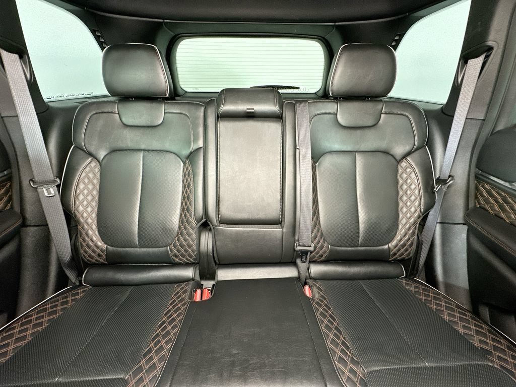 Used 2022 Jeep Grand Cherokee Summit AWD/4WD image 13