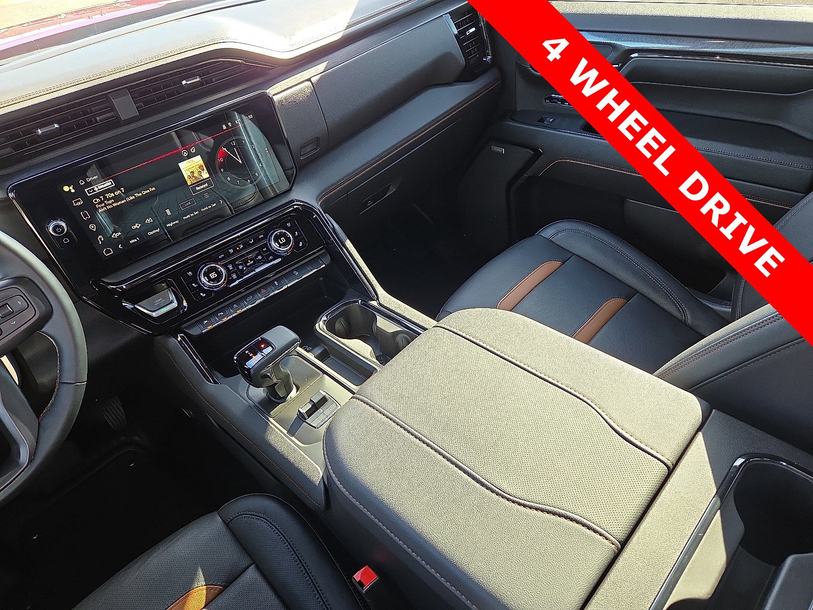 Used 2024 GMC Sierra 1500 AT4 image 12