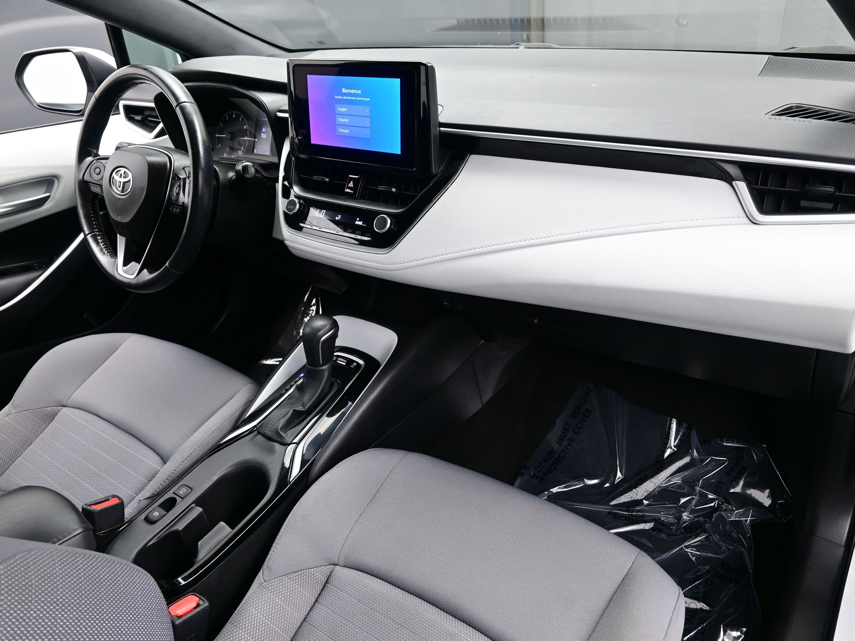 Used 2024 Toyota Corolla SE image 14