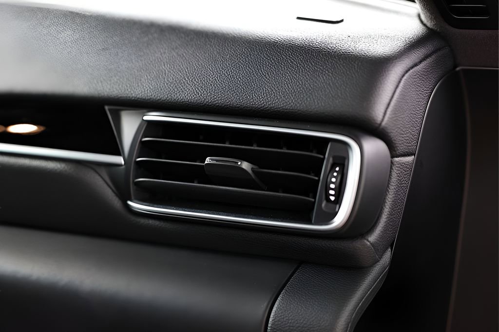 Used 2023 Maserati Levante Modena image 78