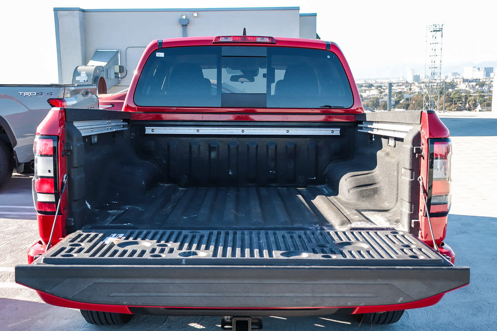 Used 2023 Nissan Frontier SV w/ SV Convenience Package image 25
